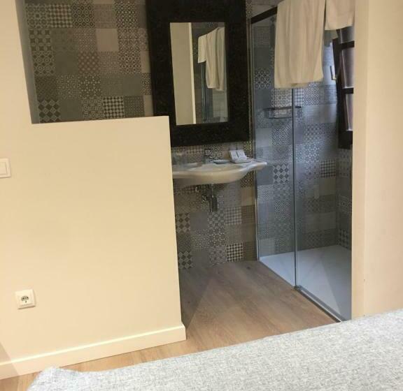 סטודיו משפחתי, Rural Andrín