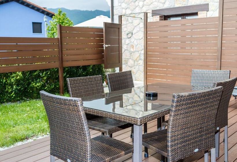 דירת שני חדרים עם מרפת, Rural Andrín