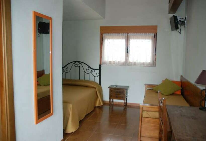 غرفة قياسية ثلاثية, Casa Rural Teso De La Encina