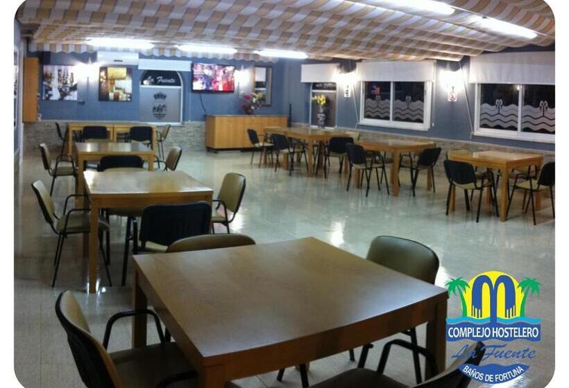 بانگلوی استاندارد 2 خوابه, Complejo Hostelero La Fuente