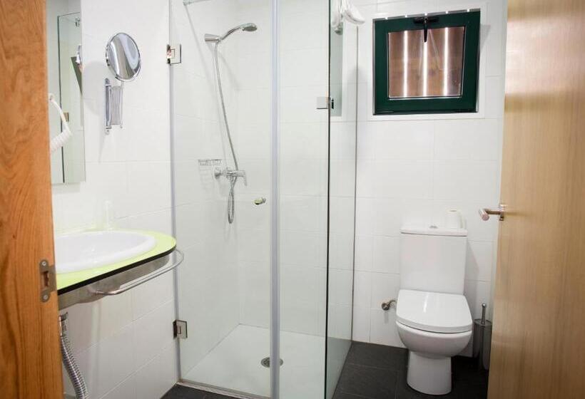 スタンダードトリプルルーム, Complexo Xacobeo