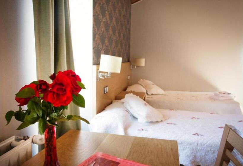 スタンダードトリプルルーム, Complexo Xacobeo