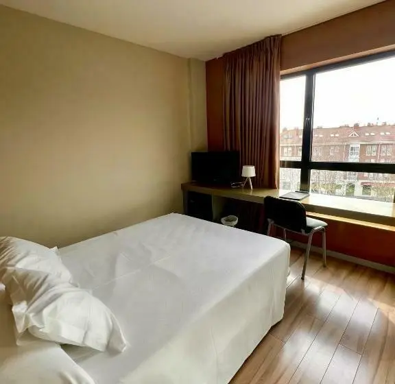 Standard Yhden Hengen Huone, Duero