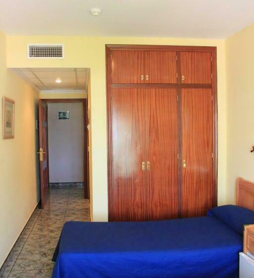 غرفة قياسية, El Marino