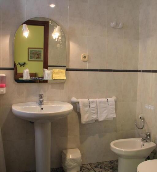 غرفة قياسية, El Marino