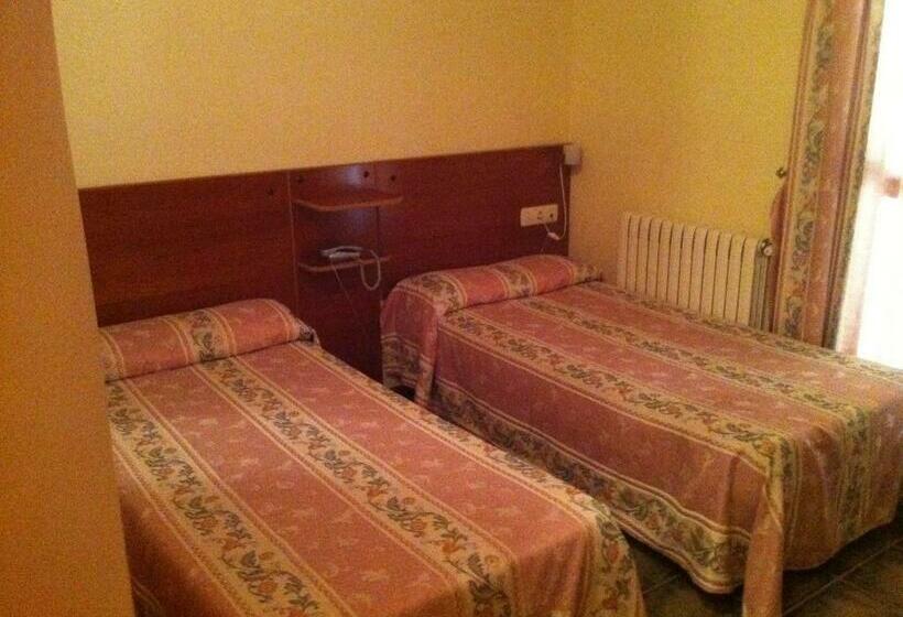 اتاق استاندارد یک نفره, El Zorro