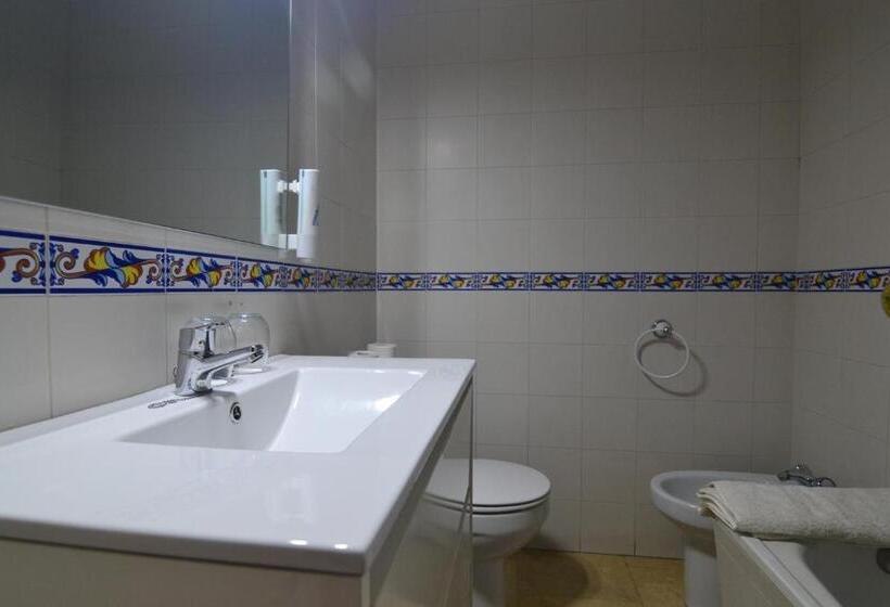 Номер Стандарт, Hostería El Bodegón De Gredos