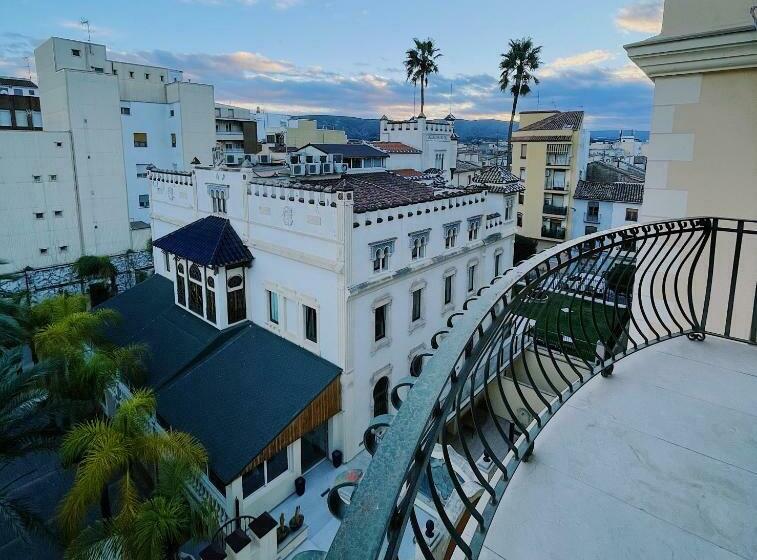 Полулюкс, Kazar