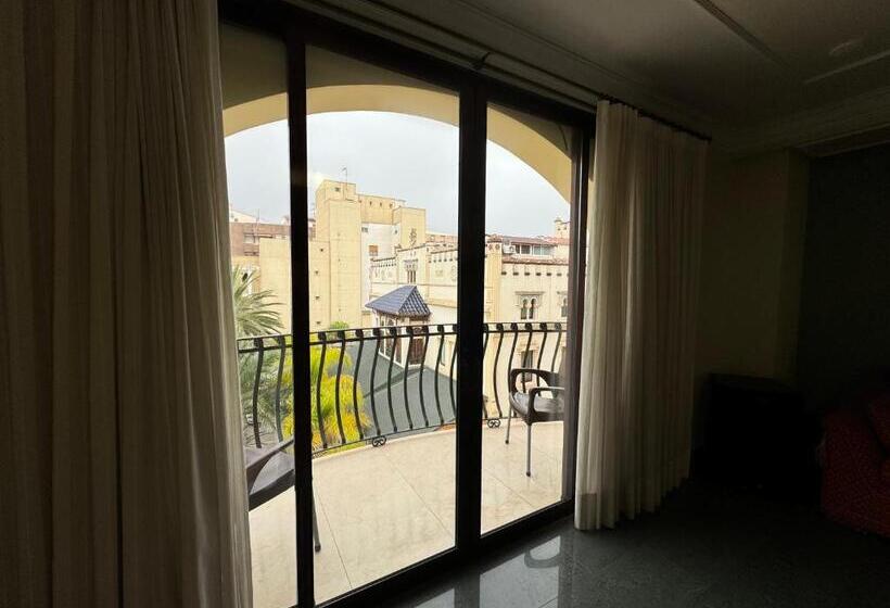 Полулюкс, Kazar