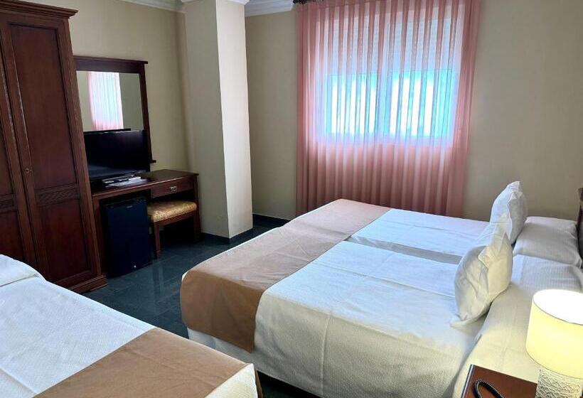 Номер Стандарт Трехместный, Kazar