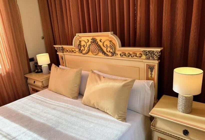 Полулюкс, Kazar