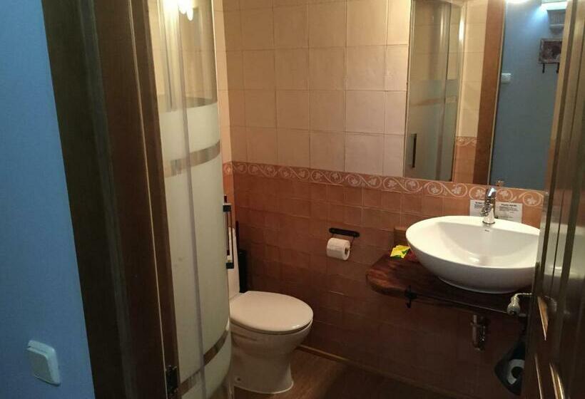 غرفة قياسية, La Casuca Del Esbardu