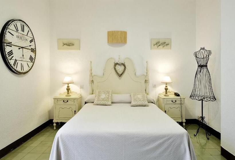 Семейный Номер, La Goleta