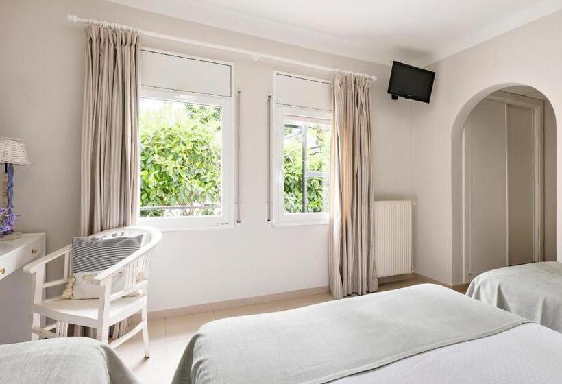 Семейный Номер, La Goleta