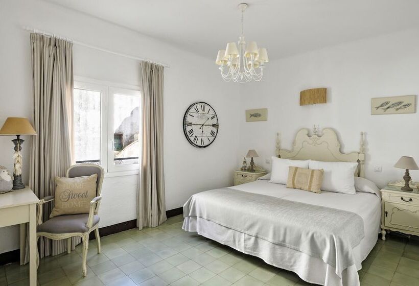 Семейный Номер, La Goleta