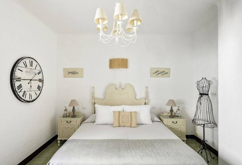 Семейный Номер, La Goleta