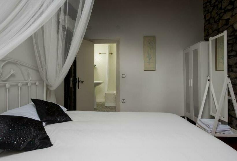 スタンダードルーム, La Joyuca Del Pas