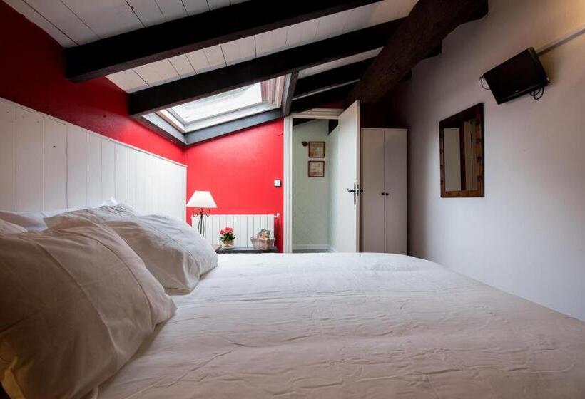 エコノミールーム, La Joyuca Del Pas