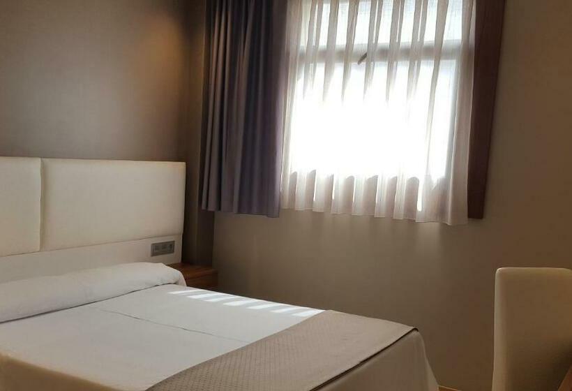 スタンダードルーム, La Posada De Roces