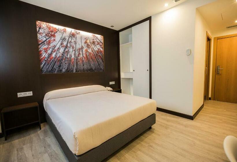 スタンダードルーム, La Posada De Roces