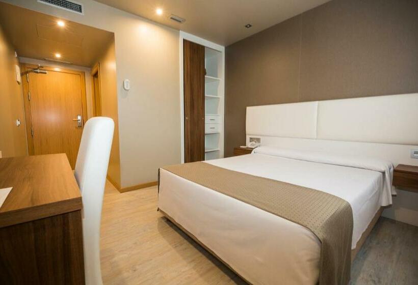 スタンダードルーム, La Posada De Roces