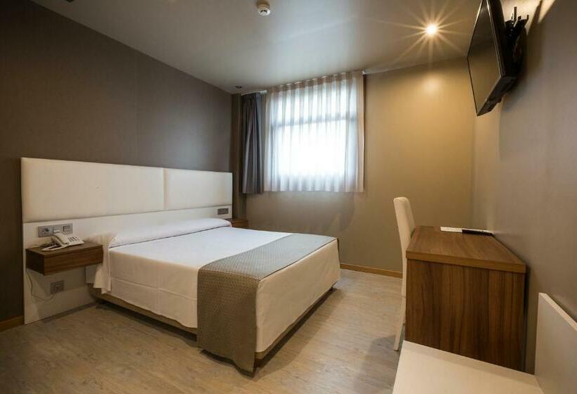 スタンダードルーム, La Posada De Roces