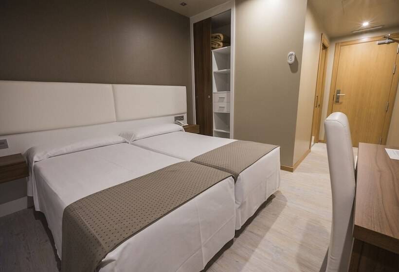 スタンダードルーム, La Posada De Roces