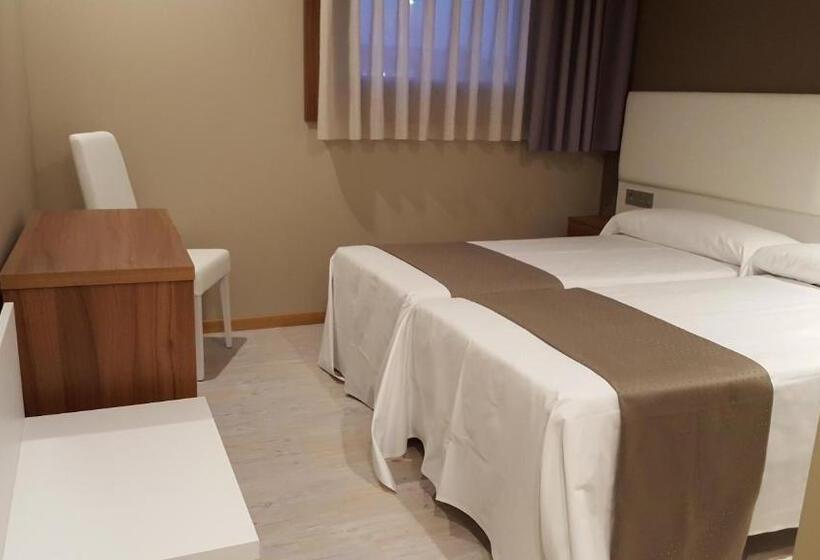 スタンダードルーム, La Posada De Roces