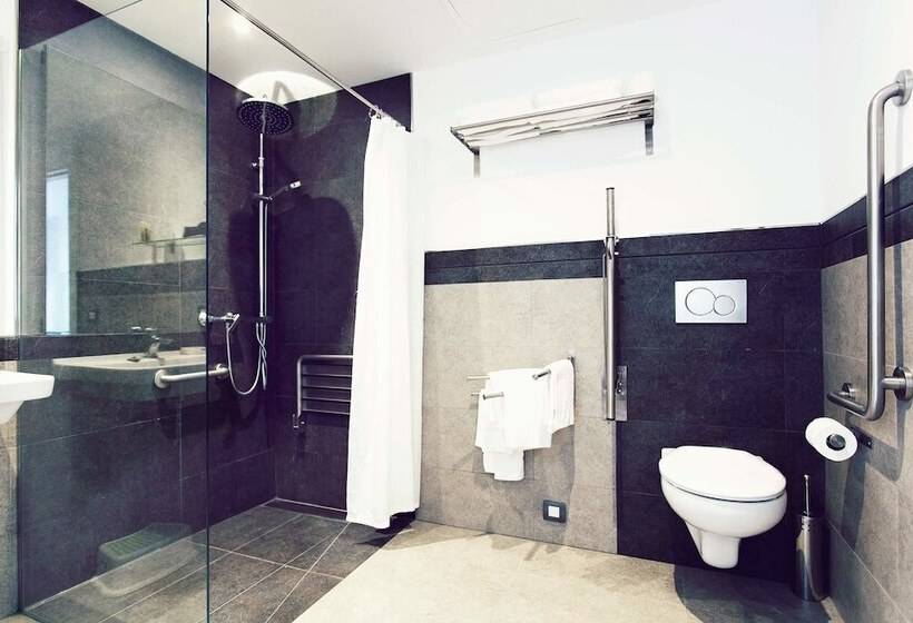 수피리어 룸, Mater Ariany