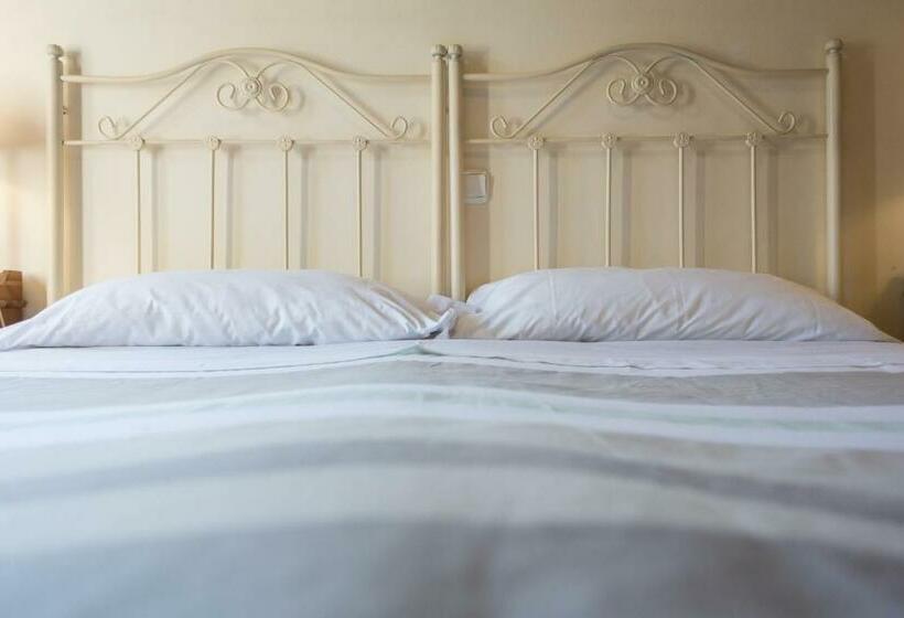 חדר משפחתי, Posada 3 Valles