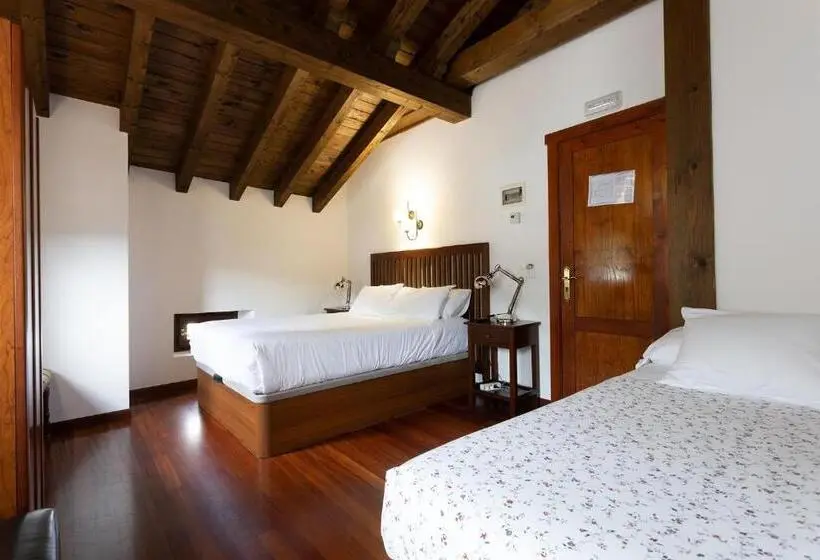 Standard Kolmen Hengen Huone, Posada 3 Valles