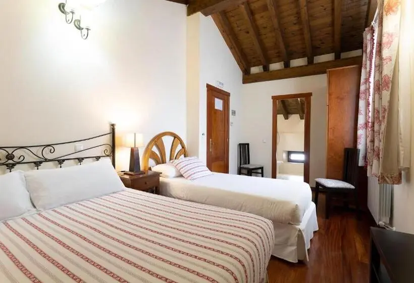 Standard Kolmen Hengen Huone, Posada 3 Valles