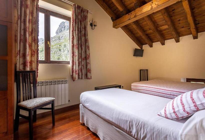 חדר סטנדרט לשלושה, Posada 3 Valles