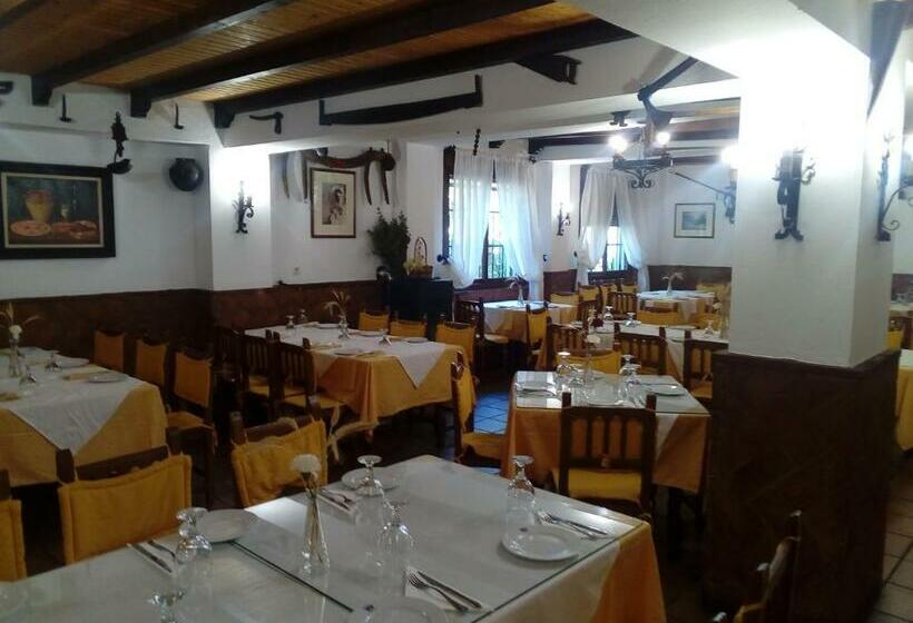 3-Bett-Standardzimmer, Restaurante Calderon