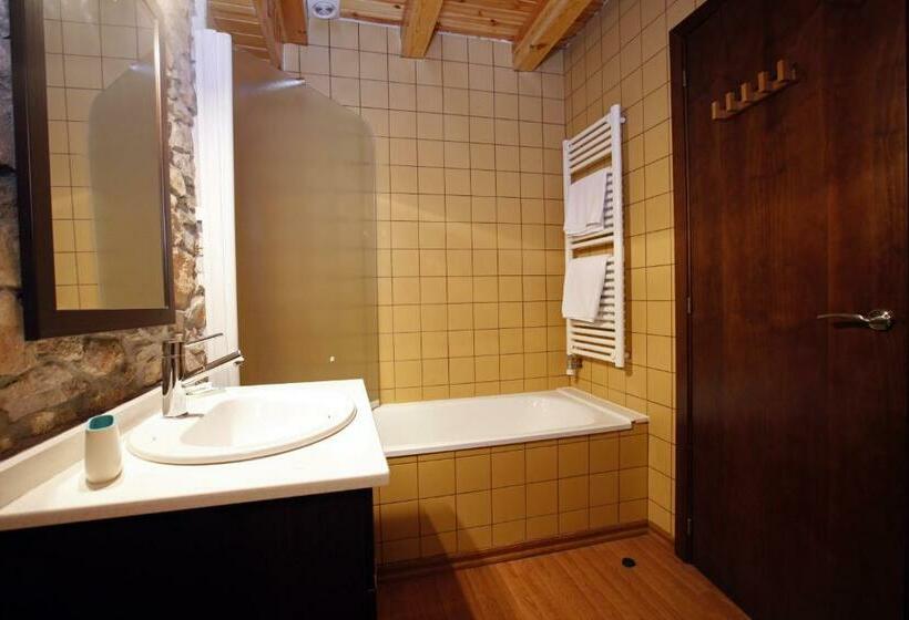 חדר סטנדרט לשלושה, Restaurante Port D Ager