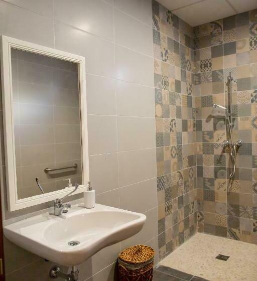 Номер Стандарт Адаптированный для Инвалидов, Rural Sisapo