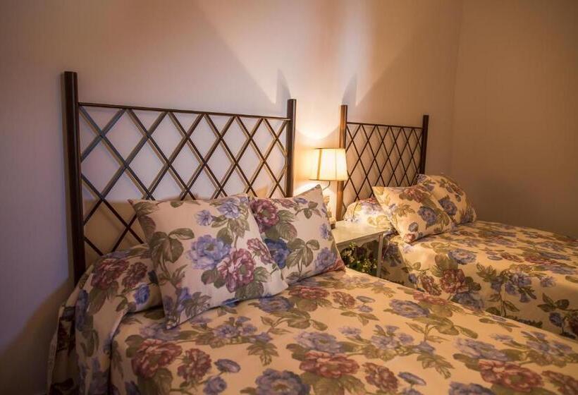 Семейный Номер, Rural Sisapo