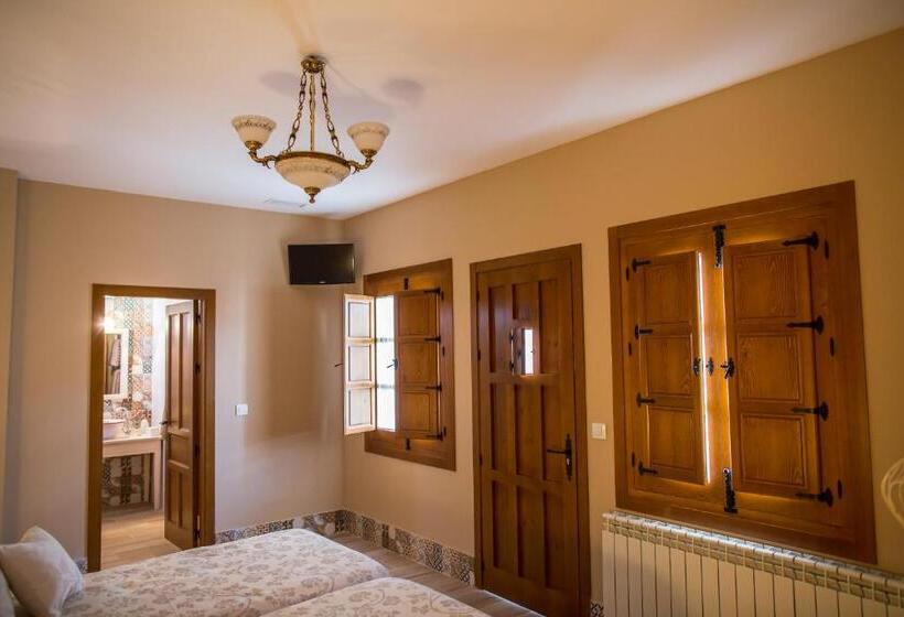 Семейный Номер, Rural Sisapo