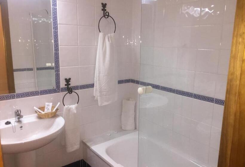 غرفة عائلية, Sierra De Ubrique