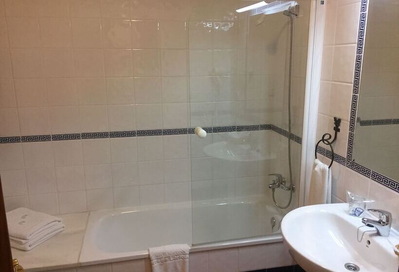 غرفة قياسية, Sierra De Ubrique