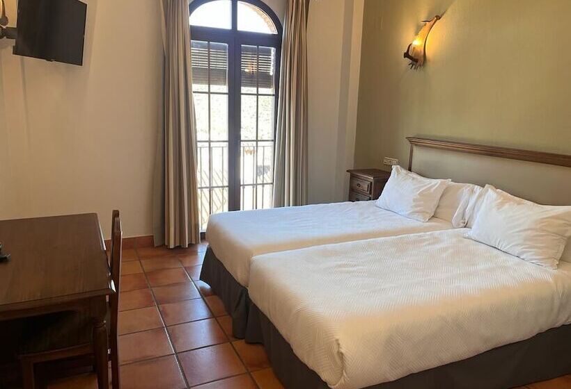 غرفة قياسية, Sierra De Ubrique