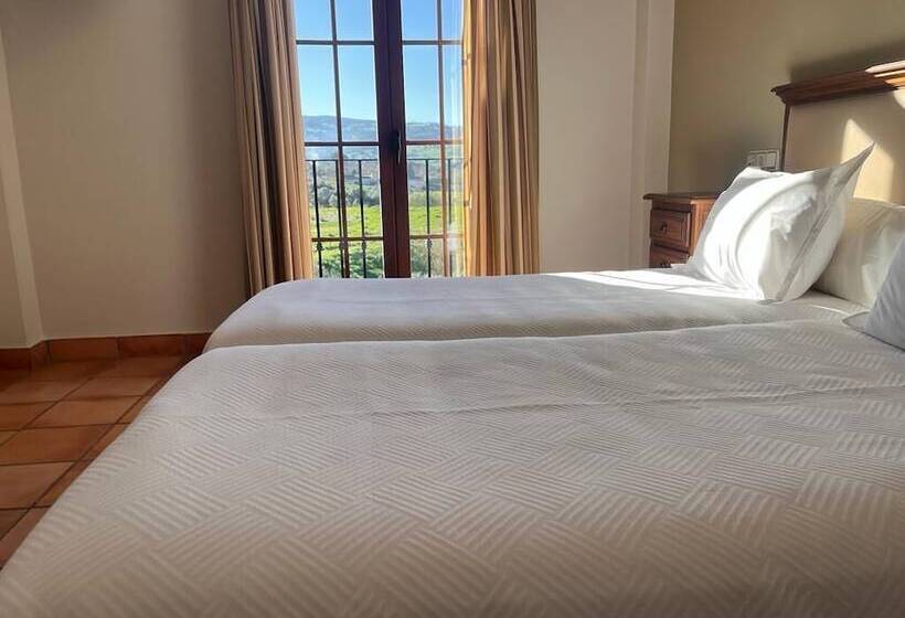 غرفة قياسية, Sierra De Ubrique