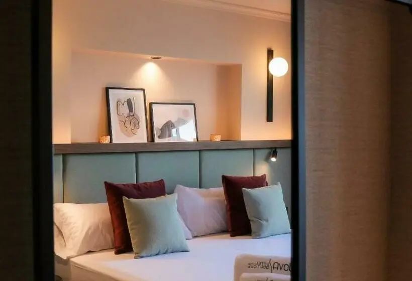 اتاق استاندارد با بالکن و چشم‌انداز دریا, Jova Hotel Boutique