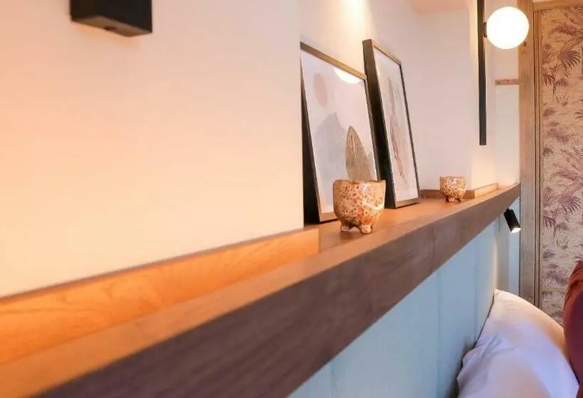 اتاق استاندارد با بالکن و چشم‌انداز دریا, Jova Hotel Boutique