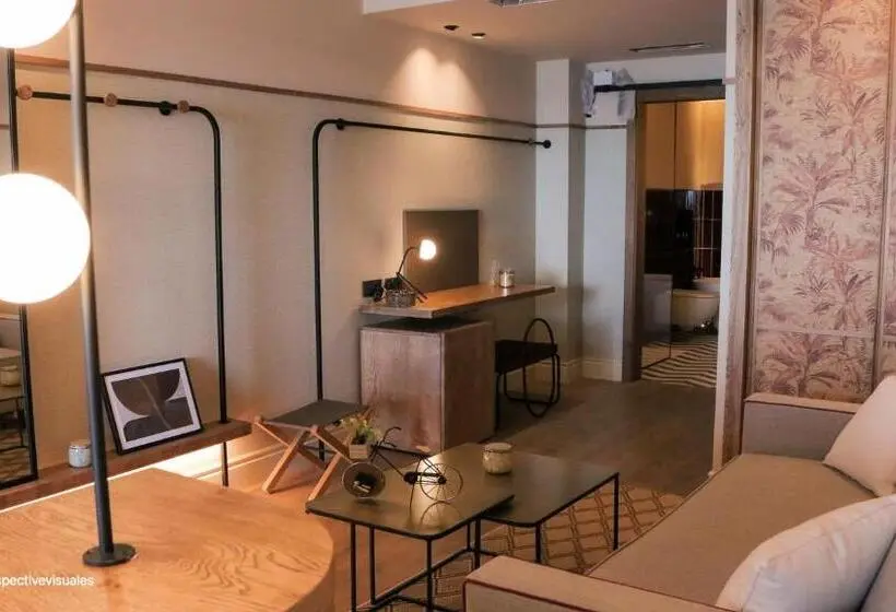 اتاق لوکس با چشم‌انداز دریا, Jova Hotel Boutique