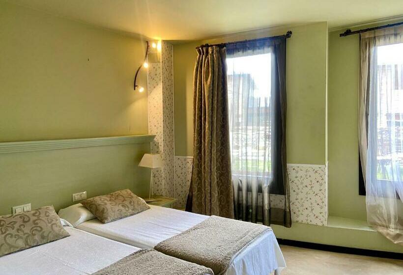 חדר סטנדרט, Petit Hotel De Riu