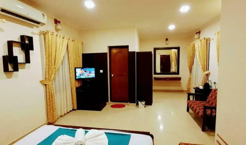اتاق لوکس, Asokam Beach Resort