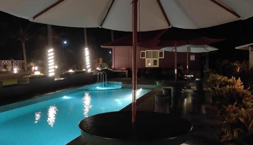 스위트, Asokam Beach Resort