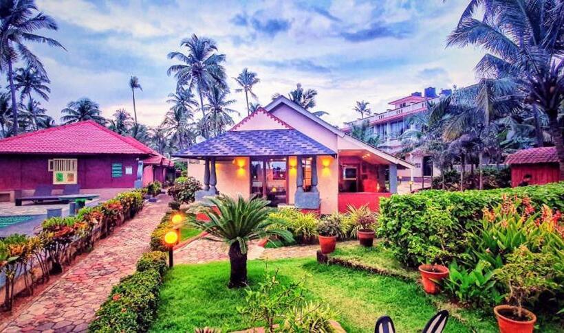 스위트, Asokam Beach Resort