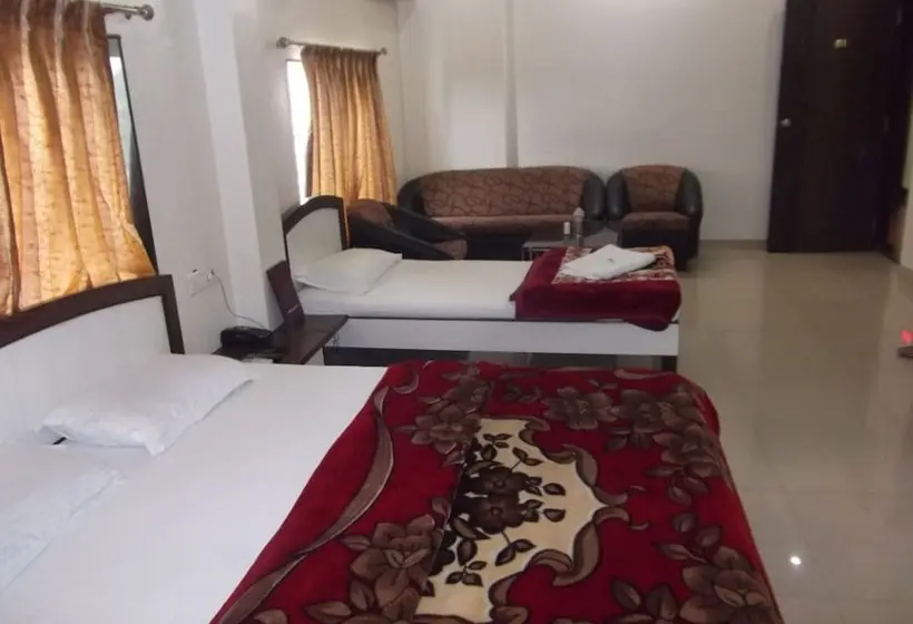 Svit, Bhola